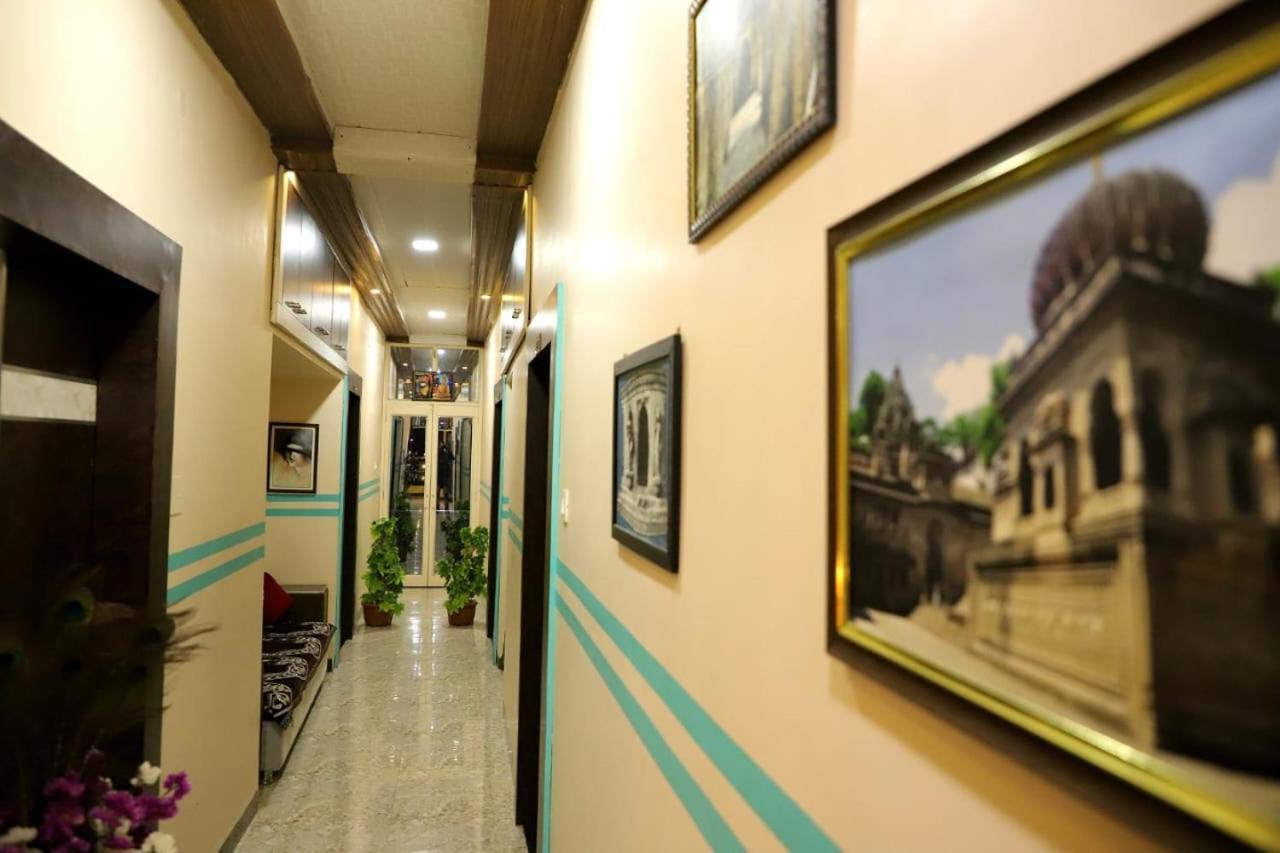 Hotel Mahishmati Palace Maheshwar Exterior foto